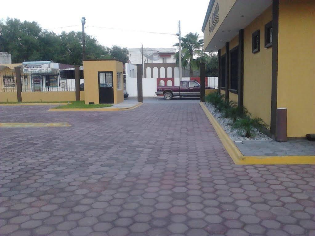 Monte Salerno Hotel & Suites Montemorelos Εξωτερικό φωτογραφία