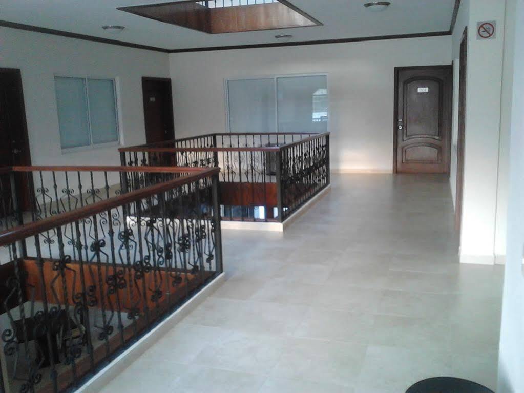 Monte Salerno Hotel & Suites Montemorelos Εξωτερικό φωτογραφία