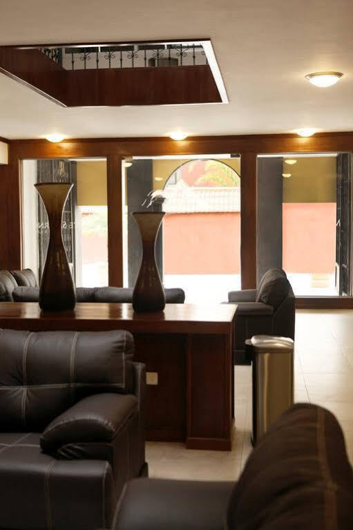 Monte Salerno Hotel & Suites Montemorelos Εξωτερικό φωτογραφία