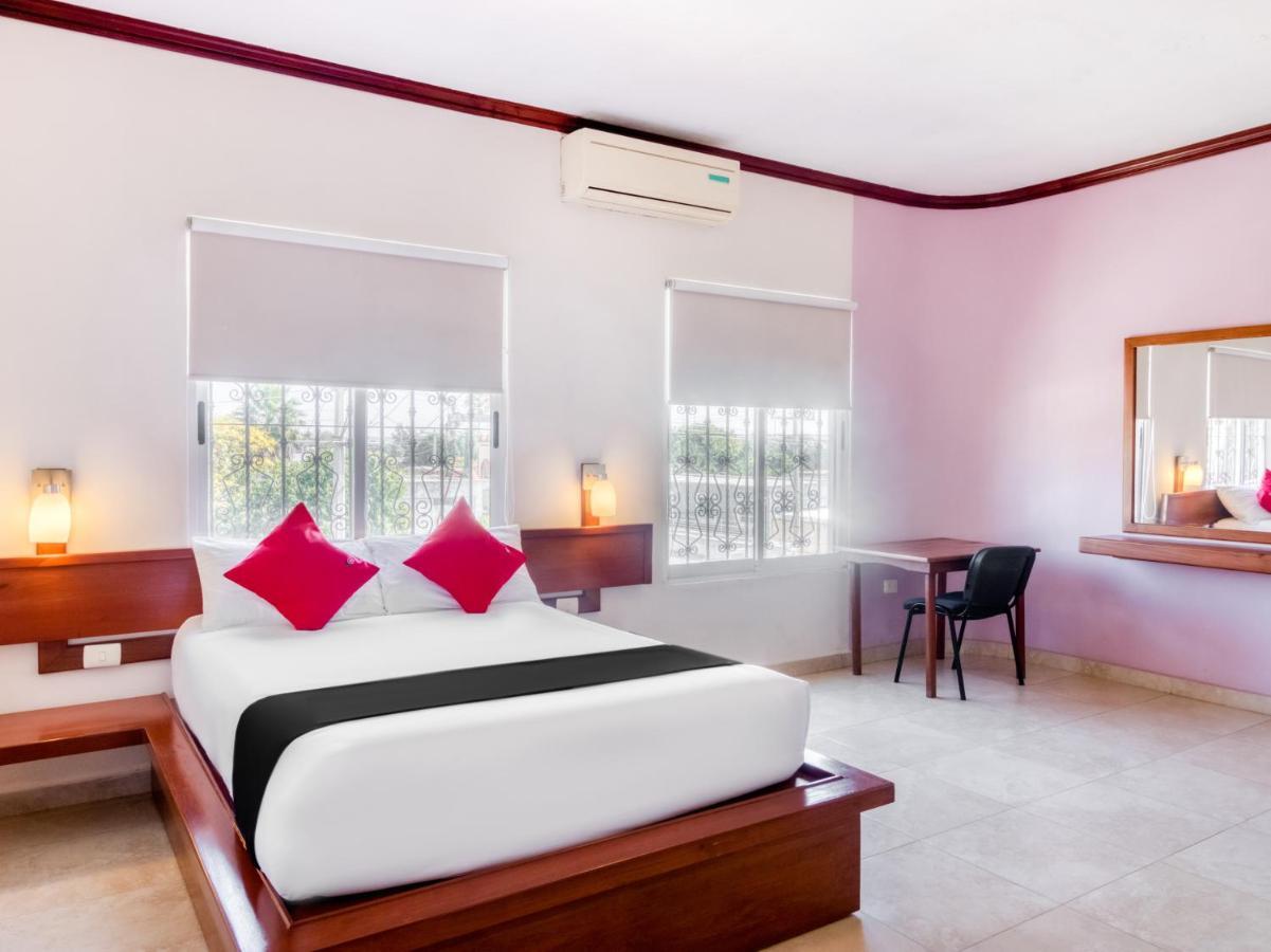 Monte Salerno Hotel & Suites Montemorelos Εξωτερικό φωτογραφία