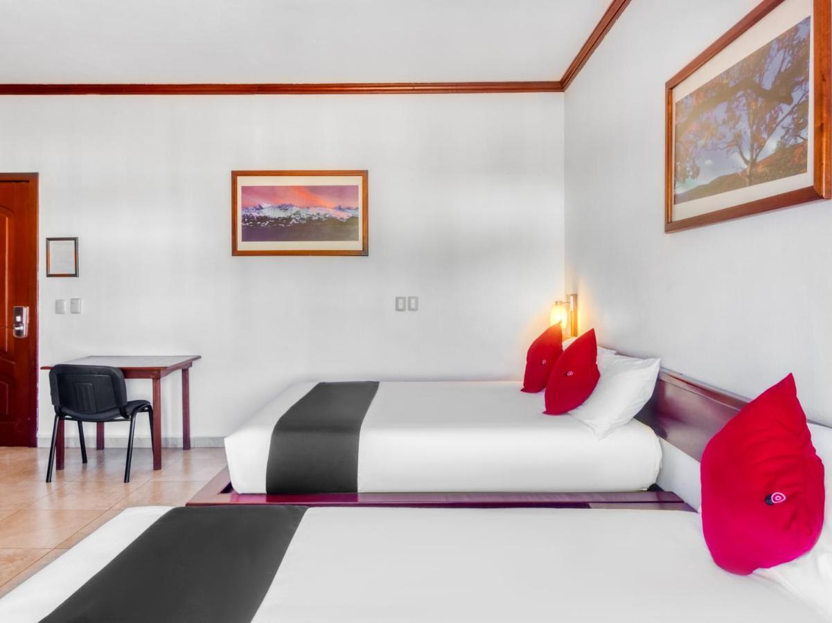 Monte Salerno Hotel & Suites Montemorelos Εξωτερικό φωτογραφία